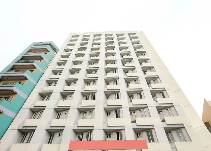 Oyo 226 The Orchard Tower 2* Manila