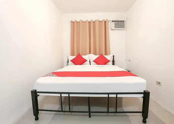 Hotel Oyo 226 The Orchard Tower 2*